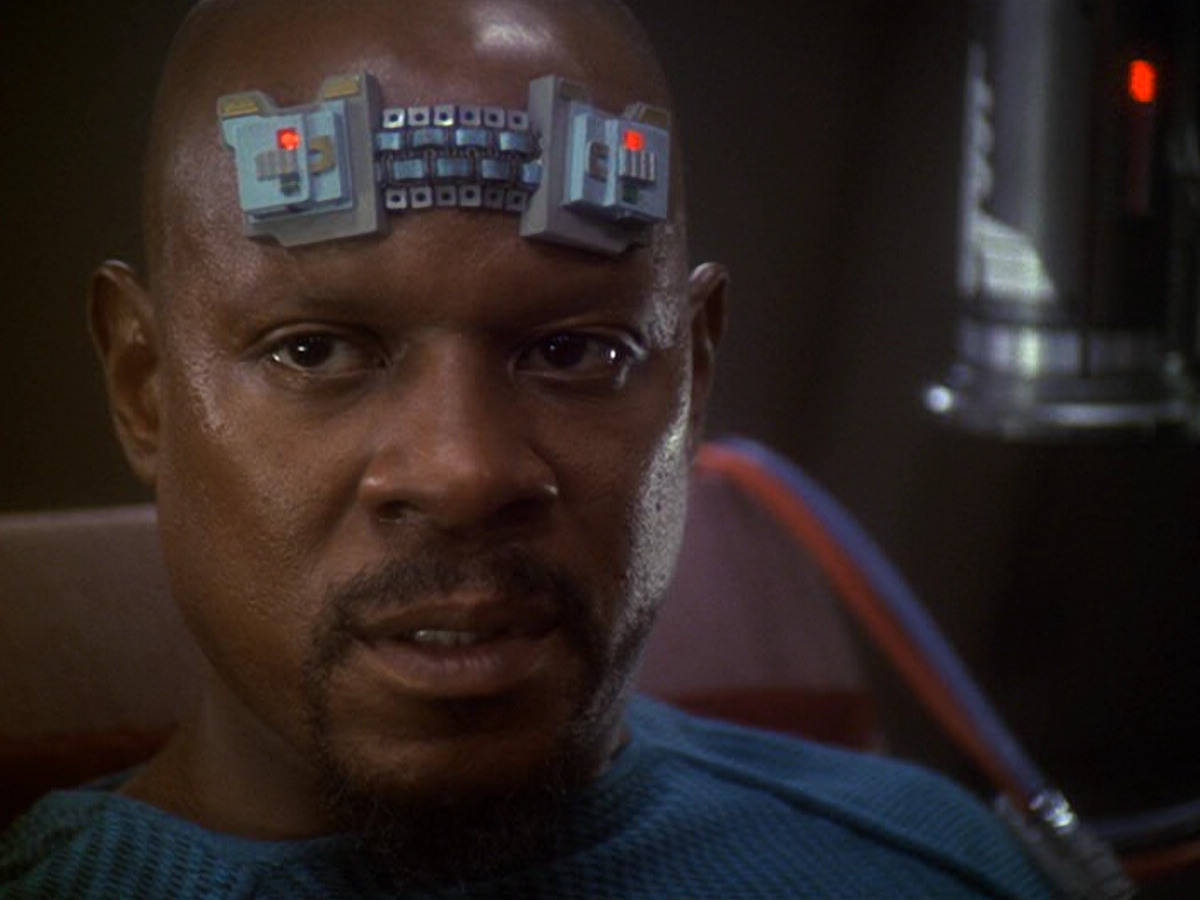 extant_StarTrek_DS9_6x11-Waltz_03718.jpg