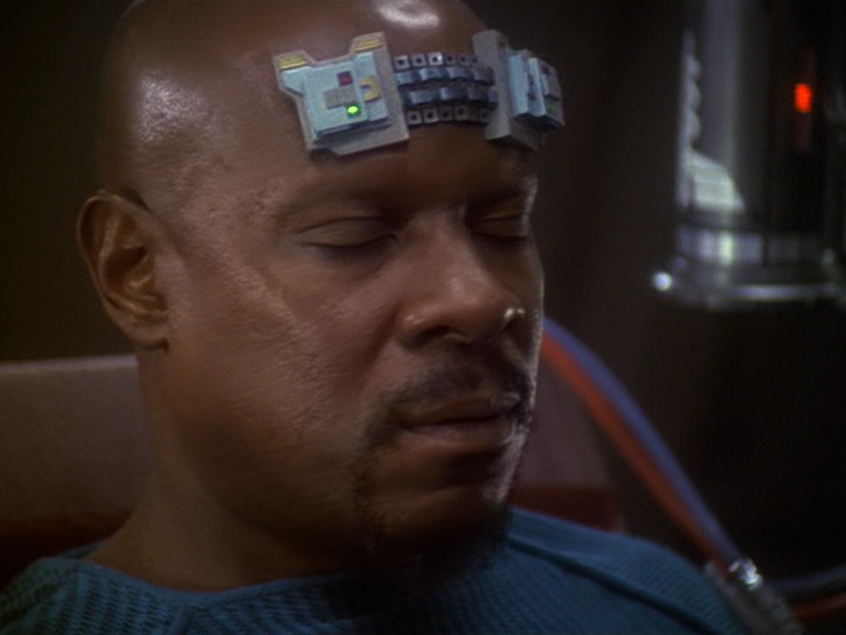 extant_StarTrek_DS9_6x11-Waltz_03722.jpg