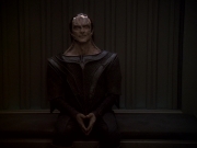 extant_StarTrek_DS9_6x11-Waltz_00270.jpg
