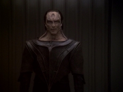 extant_StarTrek_DS9_6x11-Waltz_00278.jpg