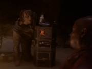 extant_StarTrek_DS9_6x11-Waltz_00812.jpg