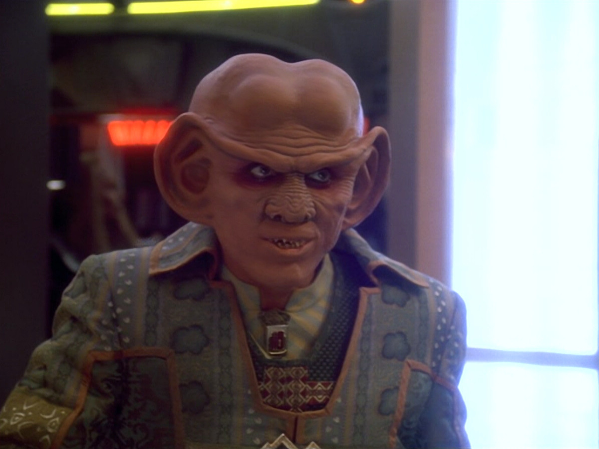 extant_StarTrek_DS9_6x12-Who_MournsForMorn_00052.jpg