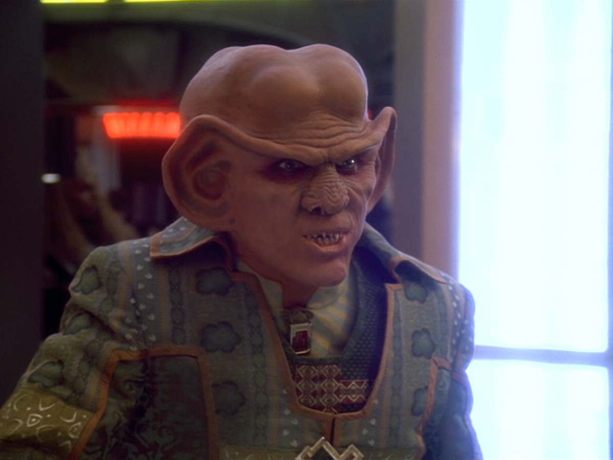 extant_StarTrek_DS9_6x12-Who_MournsForMorn_00108.jpg