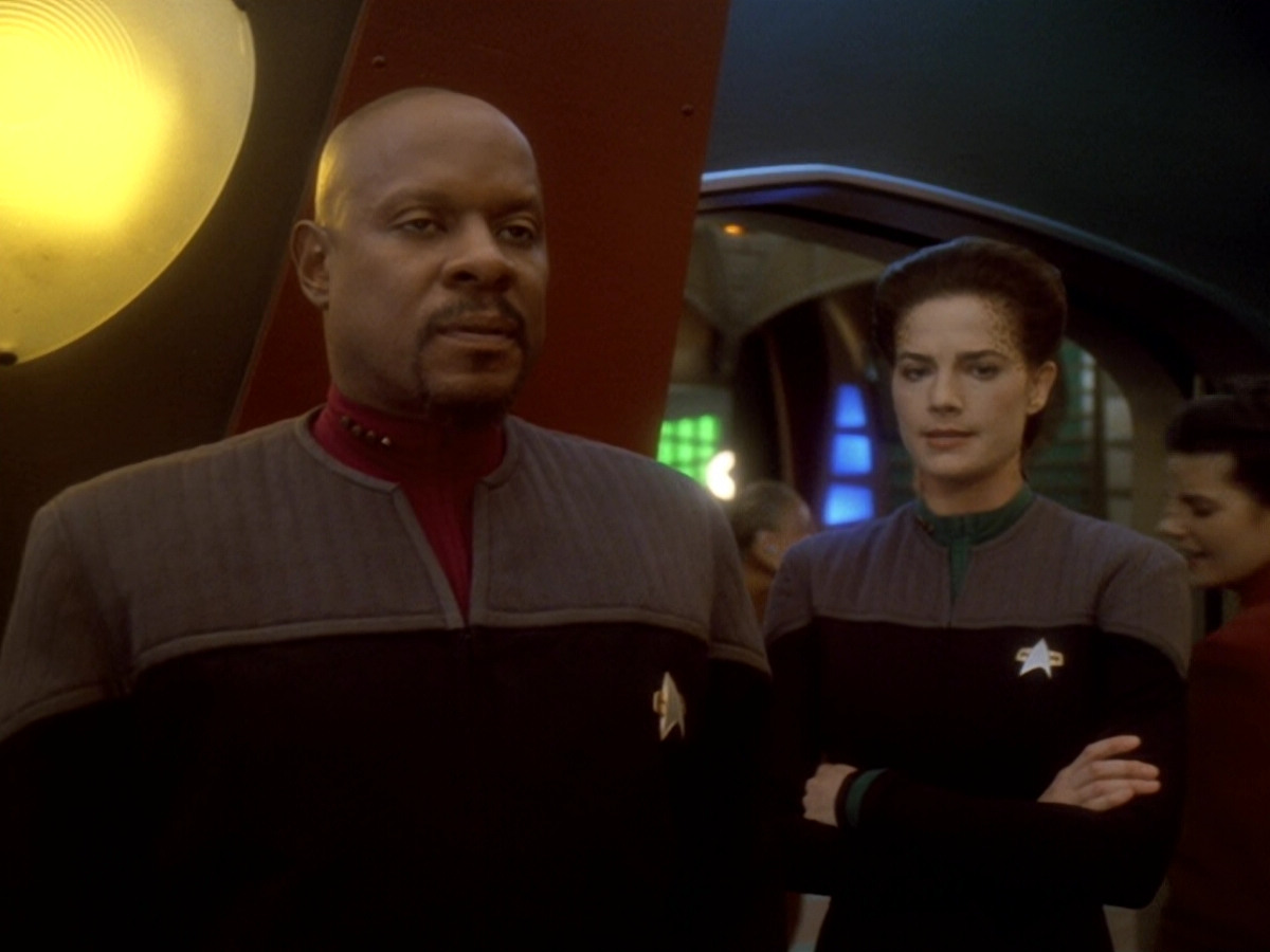 extant_StarTrek_DS9_6x12-Who_MournsForMorn_00142.jpg