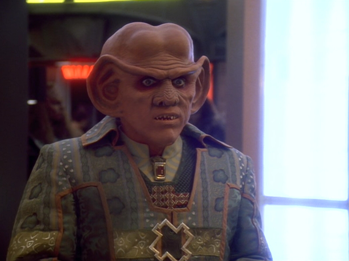extant_StarTrek_DS9_6x12-Who_MournsForMorn_00147.jpg