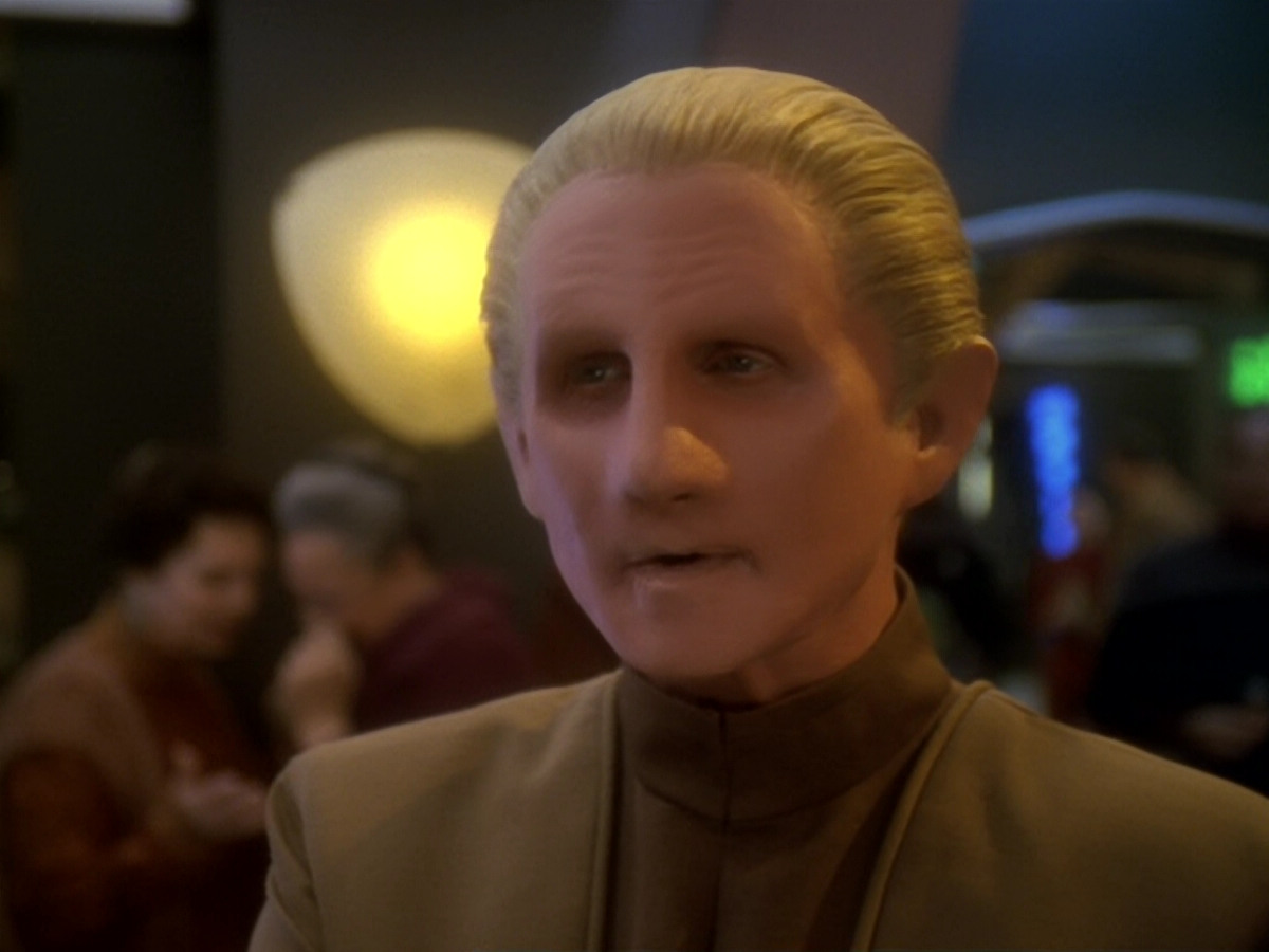 extant_StarTrek_DS9_6x12-Who_MournsForMorn_00462.jpg