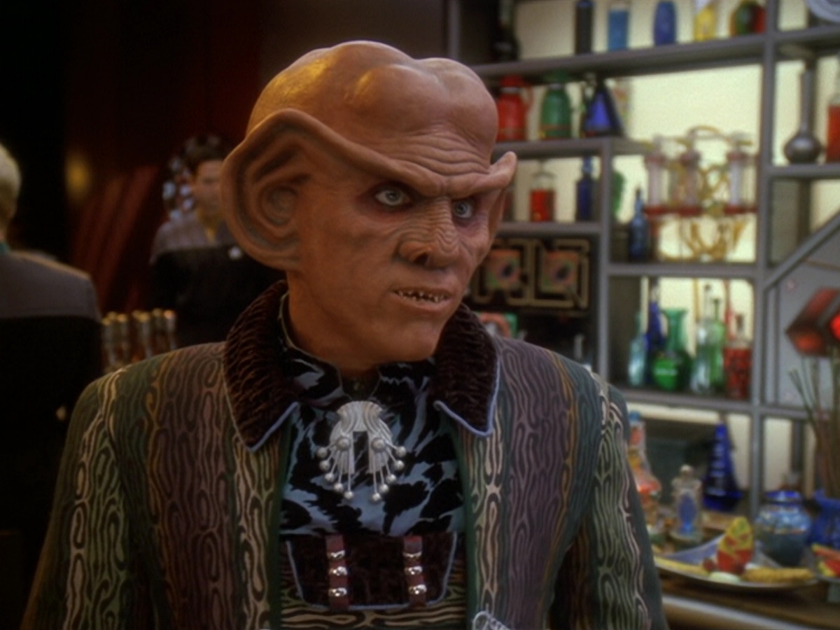 extant_StarTrek_DS9_6x12-Who_MournsForMorn_00516.jpg