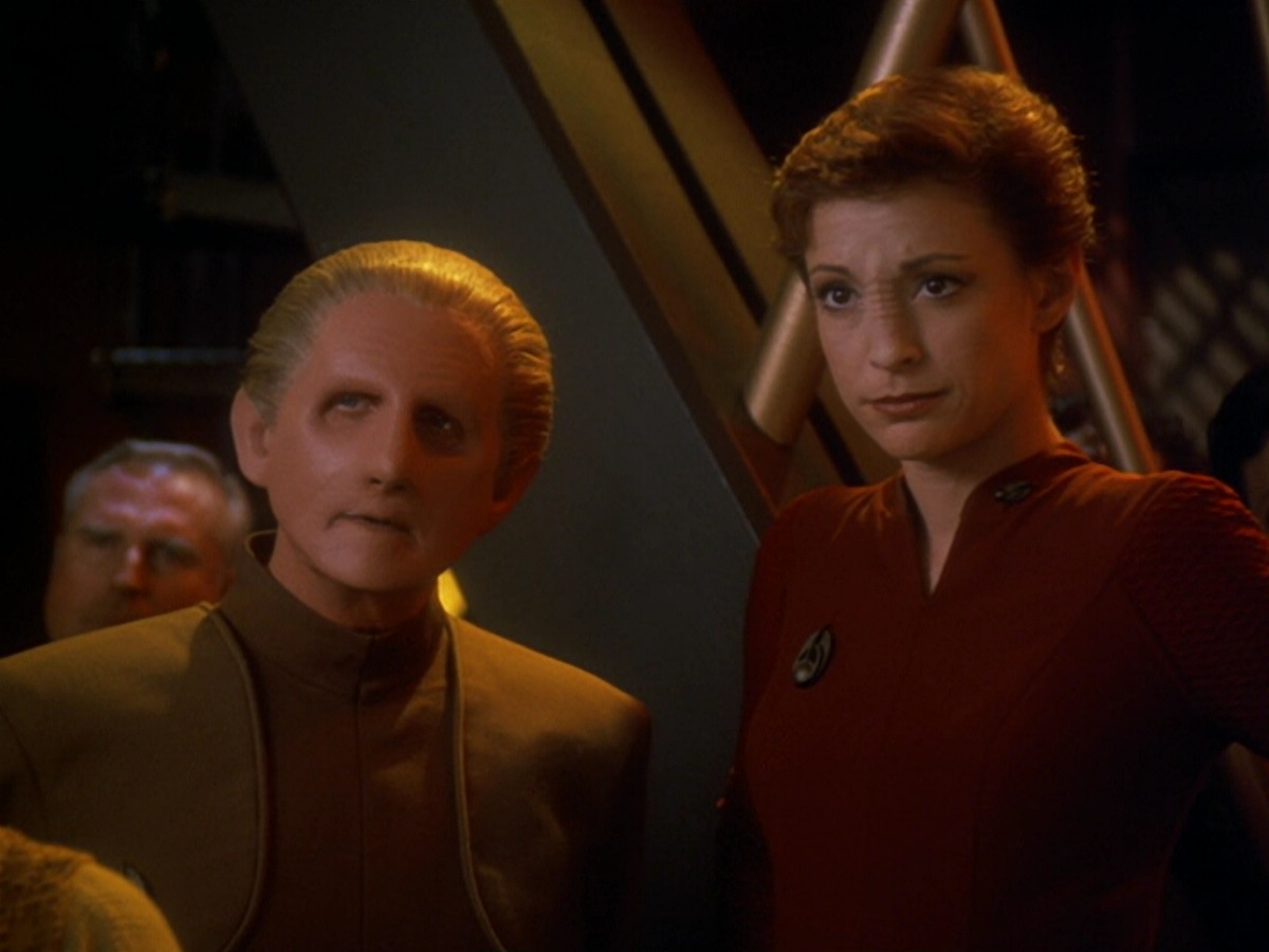 extant_StarTrek_DS9_6x12-Who_MournsForMorn_00633.jpg