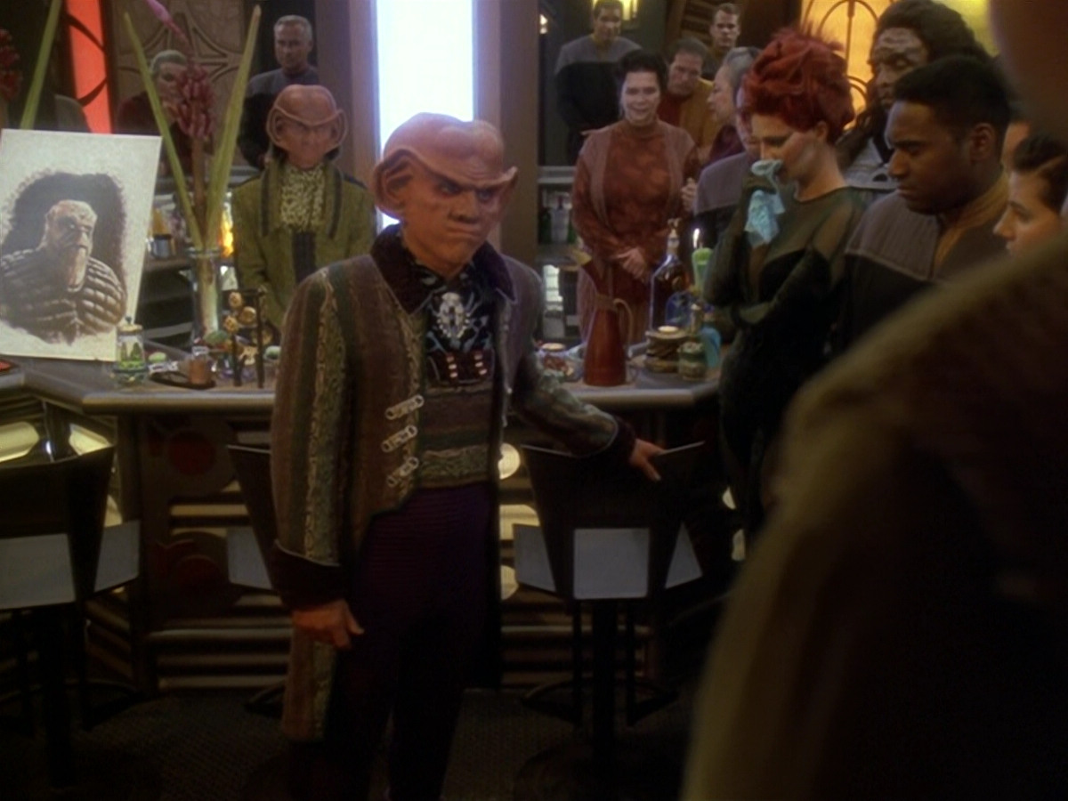 extant_StarTrek_DS9_6x12-Who_MournsForMorn_00645.jpg