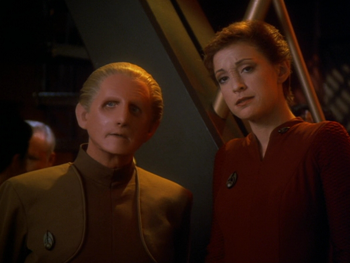 extant_StarTrek_DS9_6x12-Who_MournsForMorn_00698.jpg