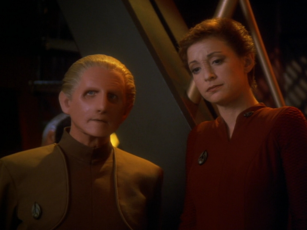 extant_StarTrek_DS9_6x12-Who_MournsForMorn_00700.jpg