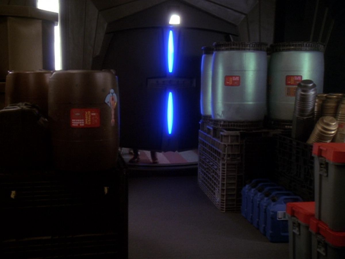 extant_StarTrek_DS9_6x12-Who_MournsForMorn_00830.jpg