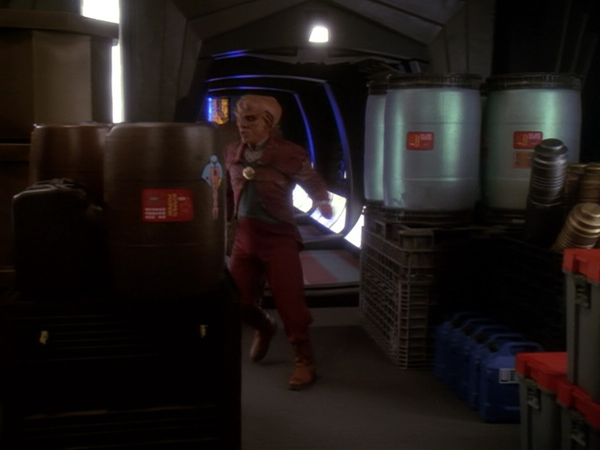 extant_StarTrek_DS9_6x12-Who_MournsForMorn_00834.jpg