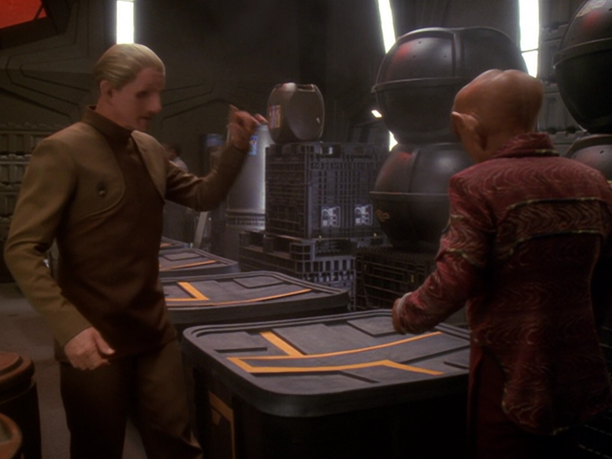 extant_StarTrek_DS9_6x12-Who_MournsForMorn_00847.jpg