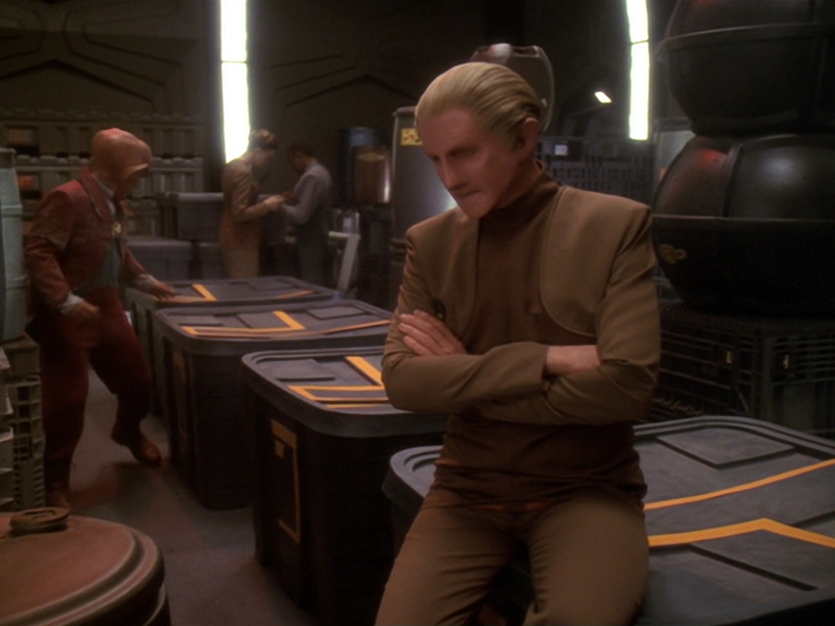 extant_StarTrek_DS9_6x12-Who_MournsForMorn_00855.jpg