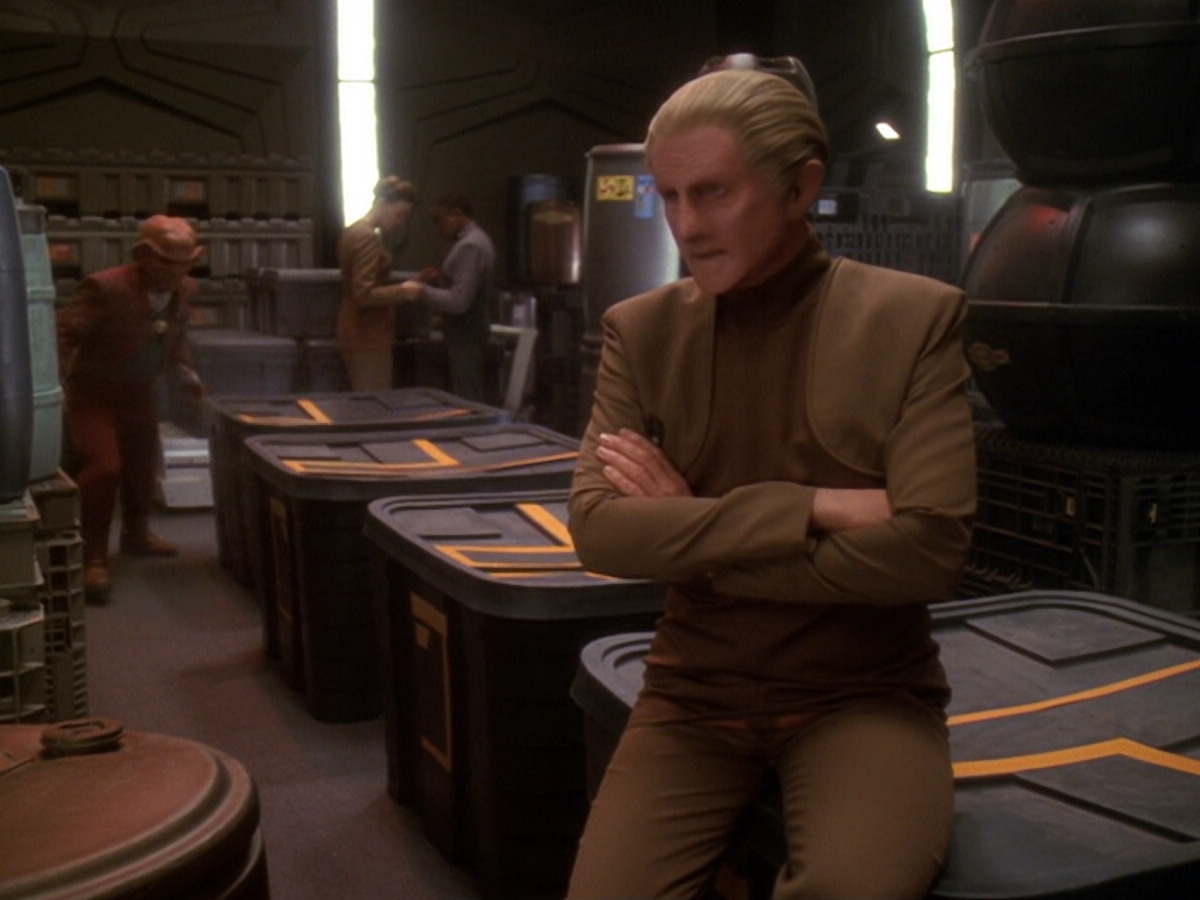 extant_StarTrek_DS9_6x12-Who_MournsForMorn_00859.jpg