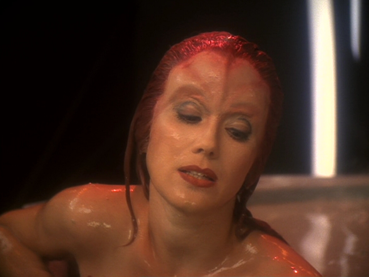 extant_StarTrek_DS9_6x12-Who_MournsForMorn_01051.jpg