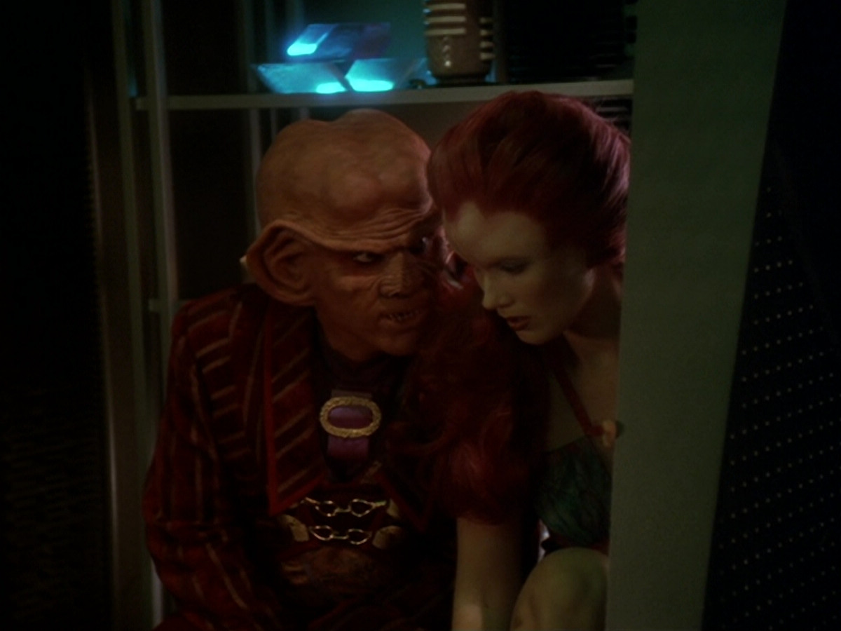 extant_StarTrek_DS9_6x12-Who_MournsForMorn_02593.jpg