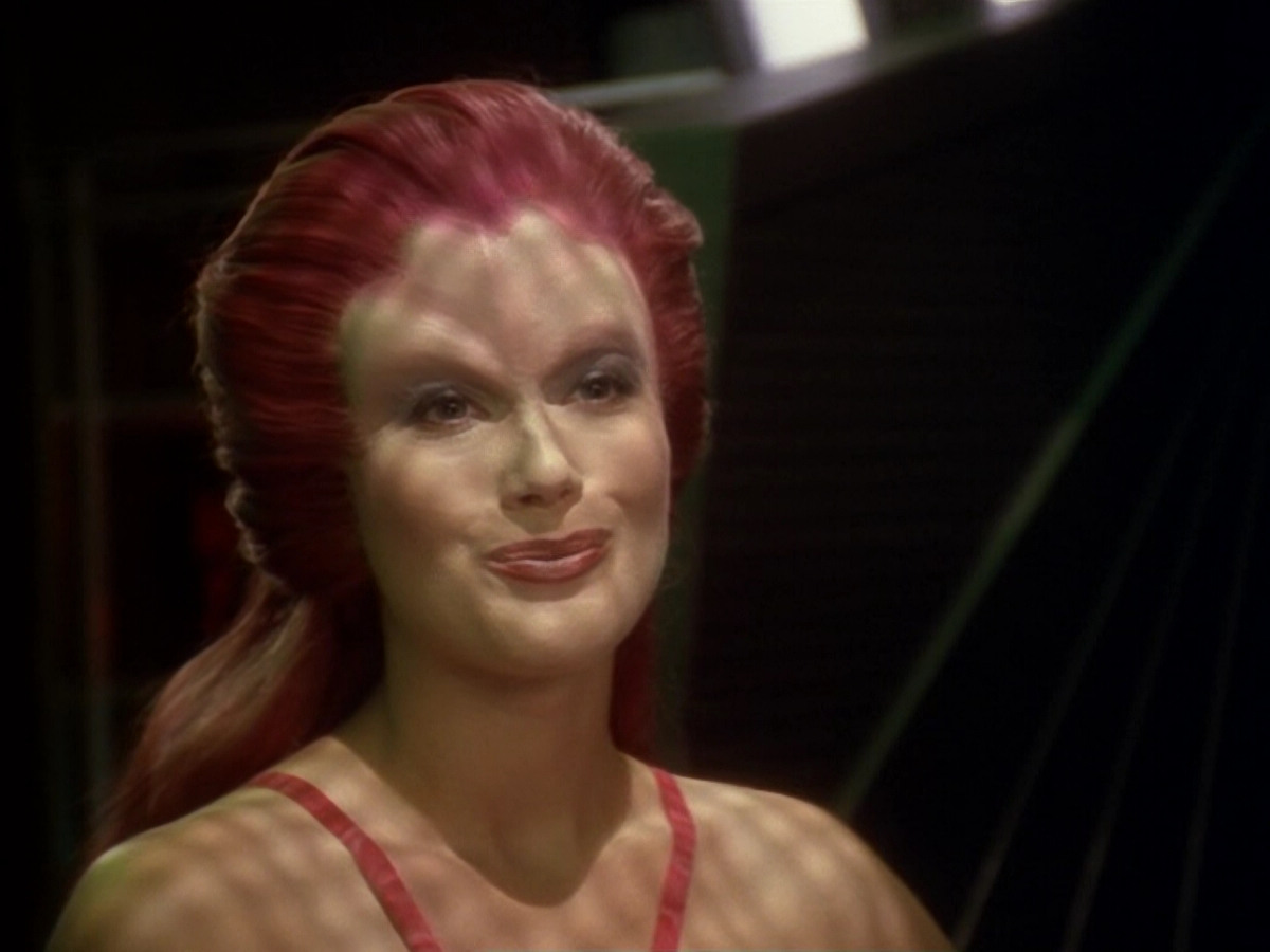 extant_StarTrek_DS9_6x12-Who_MournsForMorn_02862.jpg