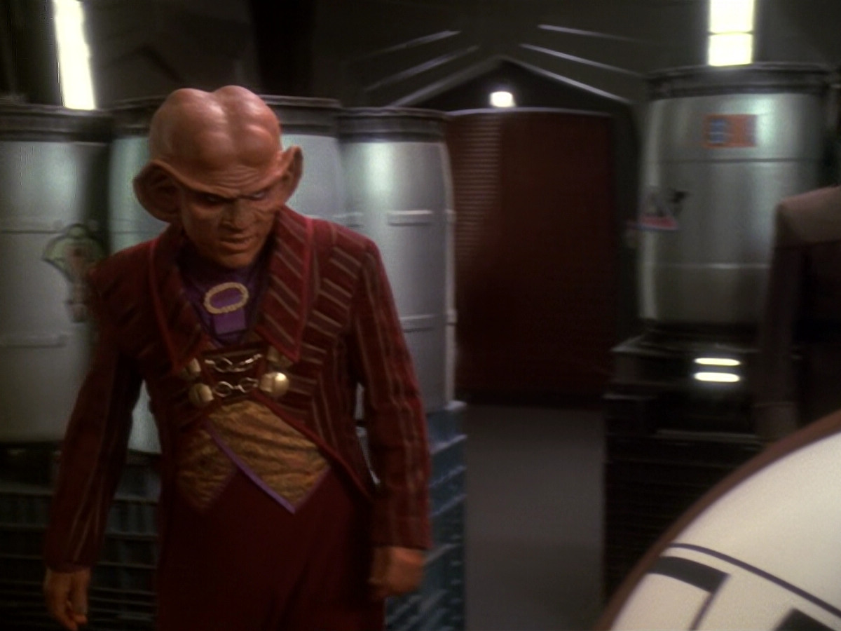 extant_StarTrek_DS9_6x12-Who_MournsForMorn_03224.jpg