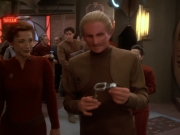 Filename=extant_StarTrek_DS9_6x12-Who_MournsForMorn_00376.jpg
Filesize=155KiB
Dimensions=1200x900
Date added=Jan 08, 2020 extant_StarTrek_DS9_6x12-Who_MournsForMorn_00376.jpg