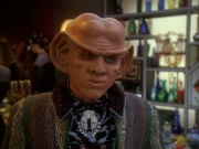 extant_StarTrek_DS9_6x12-Who_MournsForMorn_00504.jpg