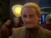 extant_StarTrek_DS9_6x12-Who_MournsForMorn_00513.jpg