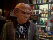 extant_StarTrek_DS9_6x12-Who_MournsForMorn_00517.jpg