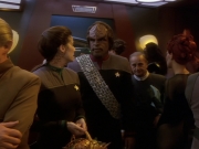Filename=extant_StarTrek_DS9_6x12-Who_MournsForMorn_00524.jpg
Filesize=163KiB
Dimensions=1200x900
Date added=Jan 08, 2020 extant_StarTrek_DS9_6x12-Who_MournsForMorn_00524.jpg