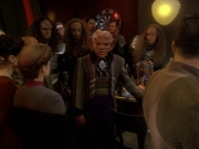 Filename=extant_StarTrek_DS9_6x12-Who_MournsForMorn_00532.jpg
Filesize=170KiB
Dimensions=1200x900
Date added=Jan 08, 2020 extant_StarTrek_DS9_6x12-Who_MournsForMorn_00532.jpg