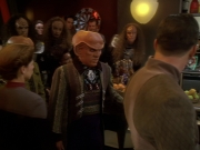 Filename=extant_StarTrek_DS9_6x12-Who_MournsForMorn_00557.jpg
Filesize=160KiB
Dimensions=1200x900
Date added=Jan 08, 2020 extant_StarTrek_DS9_6x12-Who_MournsForMorn_00557.jpg