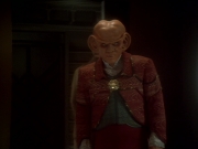 extant_StarTrek_DS9_6x12-Who_MournsForMorn_00936.jpg