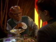 extant_StarTrek_DS9_6x12-Who_MournsForMorn_01325.jpg