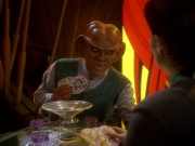 extant_StarTrek_DS9_6x12-Who_MournsForMorn_01357.jpg