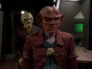 extant_StarTrek_DS9_6x12-Who_MournsForMorn_01428.jpg