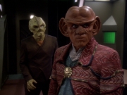extant_StarTrek_DS9_6x12-Who_MournsForMorn_01452.jpg