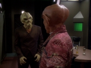 extant_StarTrek_DS9_6x12-Who_MournsForMorn_01456.jpg