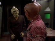 extant_StarTrek_DS9_6x12-Who_MournsForMorn_01463.jpg