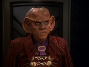 extant_StarTrek_DS9_6x12-Who_MournsForMorn_02242.jpg
