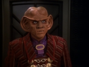 extant_StarTrek_DS9_6x12-Who_MournsForMorn_02250.jpg