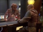 extant_StarTrek_DS9_6x12-Who_MournsForMorn_03728.jpg