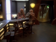 extant_StarTrek_DS9_6x12-Who_MournsForMorn_03744.jpg