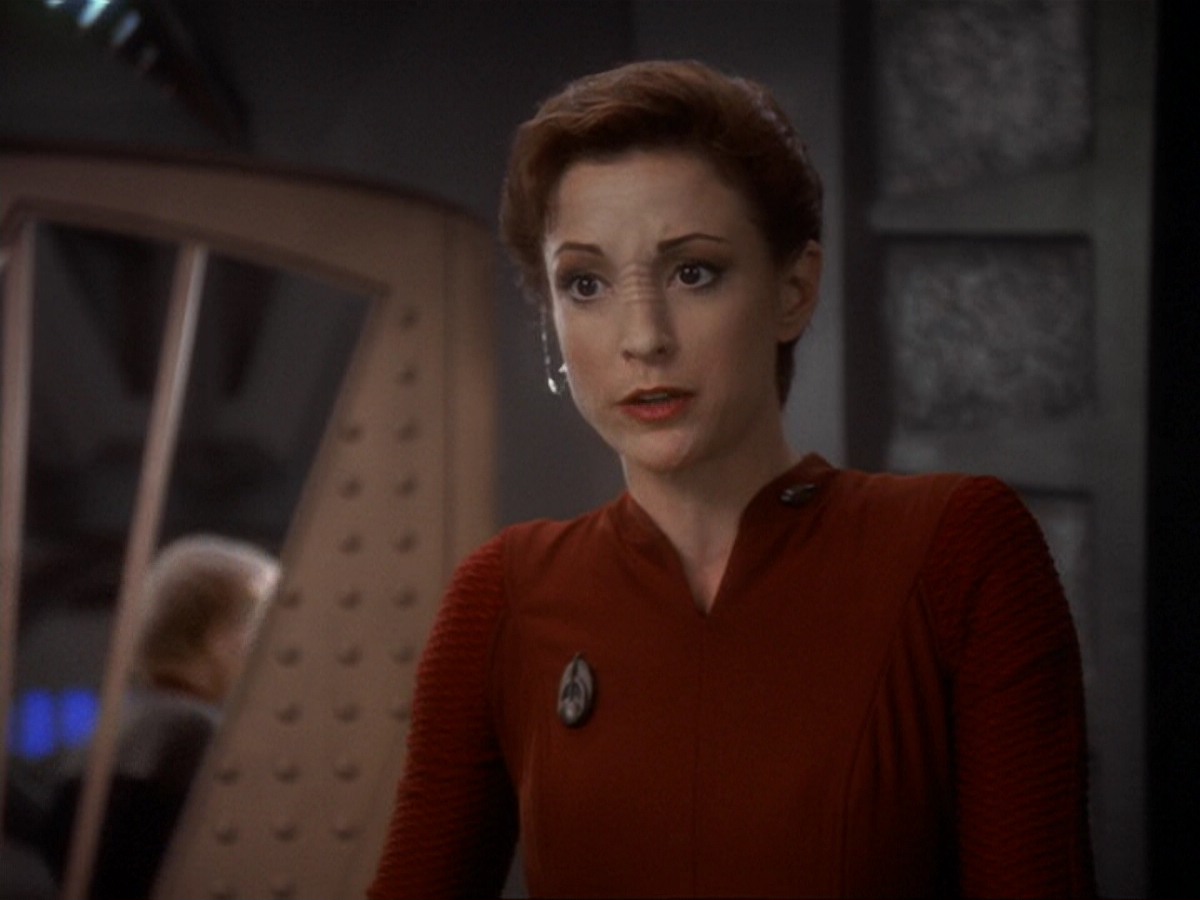 extant_StarTrek_DS9_6x13-FarBeyondTheStars_0046.jpg
