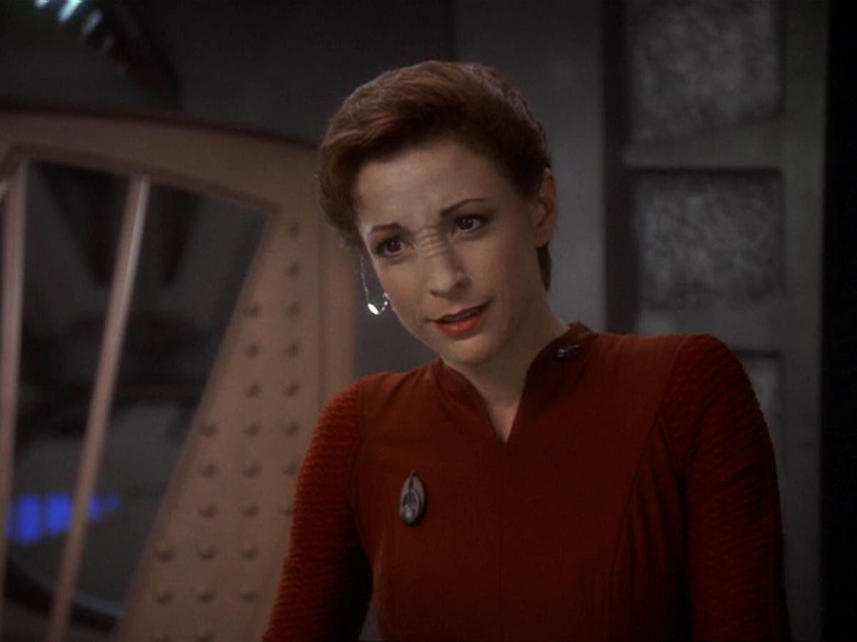 extant_StarTrek_DS9_6x13-FarBeyondTheStars_0056.jpg