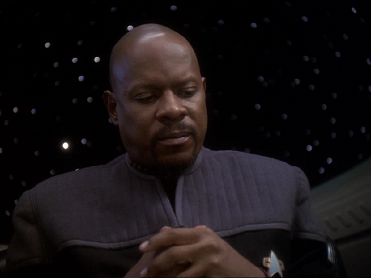 extant_StarTrek_DS9_6x13-FarBeyondTheStars_0060.jpg