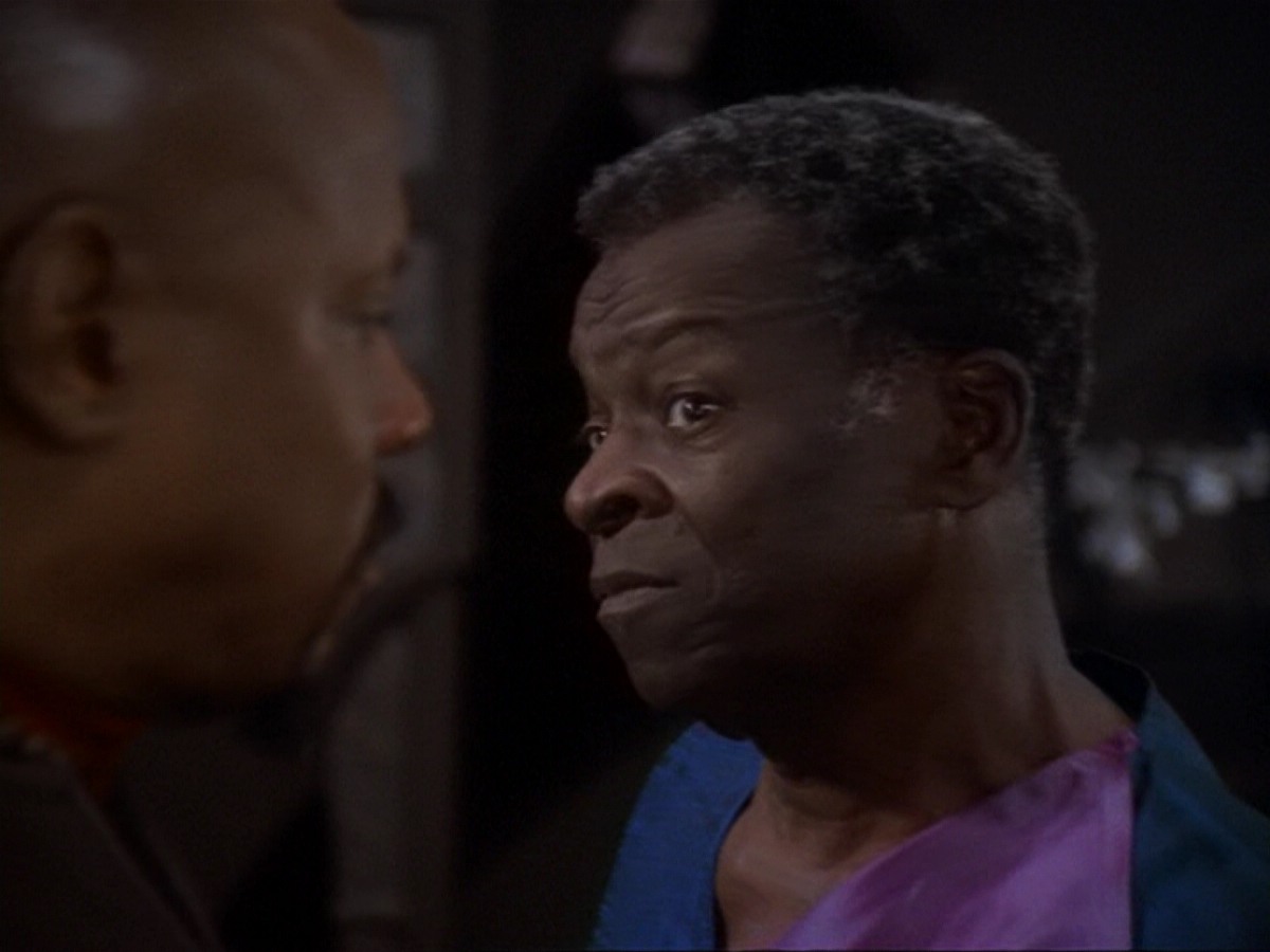 extant_StarTrek_DS9_6x13-FarBeyondTheStars_0263.jpg