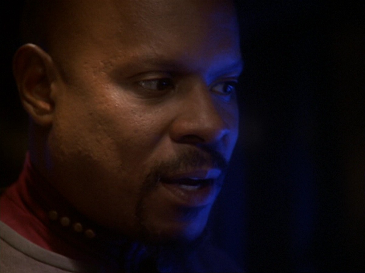 extant_StarTrek_DS9_6x13-FarBeyondTheStars_0395.jpg