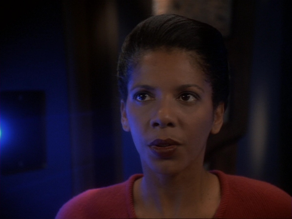 extant_StarTrek_DS9_6x13-FarBeyondTheStars_0397.jpg
