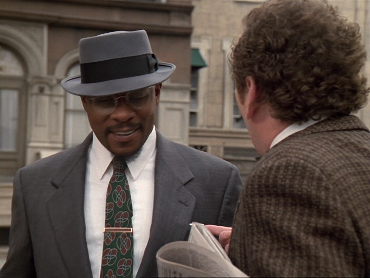 extant_StarTrek_DS9_6x13-FarBeyondTheStars_0593.jpg