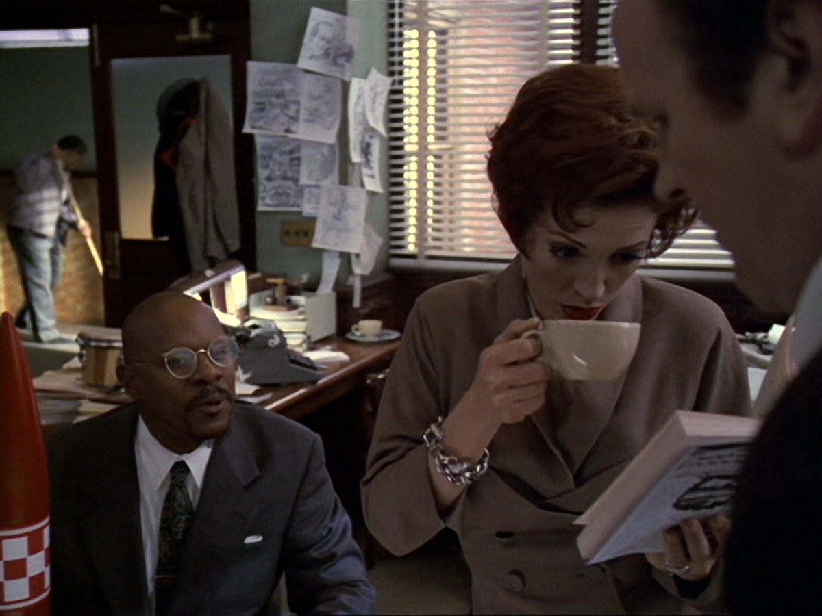extant_StarTrek_DS9_6x13-FarBeyondTheStars_0915.jpg